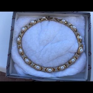 RARE Vintage Oscar de la Renta Faux Pearl Necklace